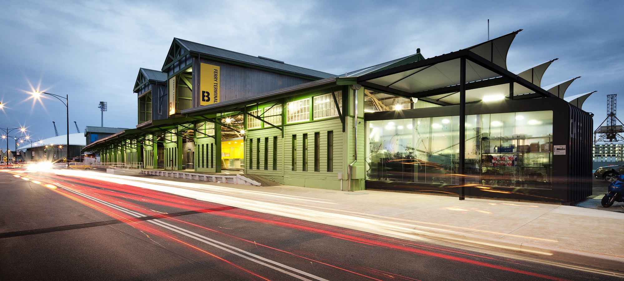 B Shed night red landscape (2000x903)